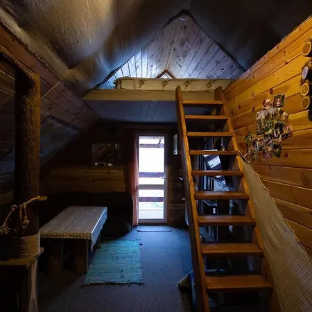 Holiday home 4сезони *