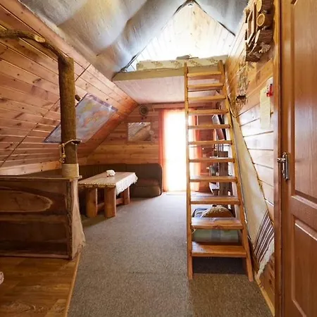 Holiday home 4сезони *